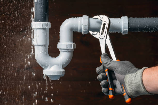 Professional Leak Detection technician working in New Paris, IN